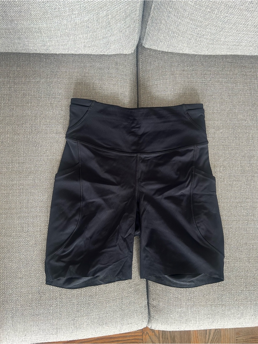 lululemon fast and free high-rise short 6” 5 pocket in black — size 4